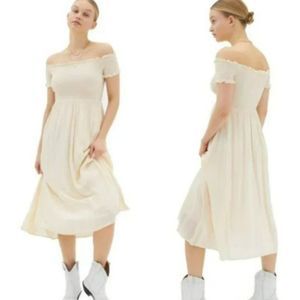 Urban Outfitters Amelia Off The Shoulder Neutral Smocked Midi Dress NWT - Med